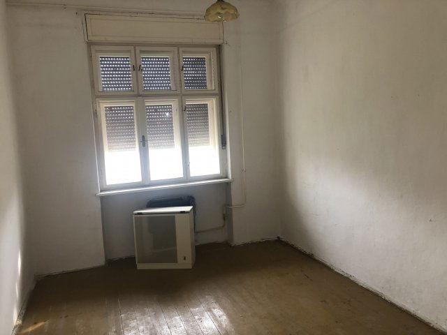 Eladó családi ház, Sarkadon 15 M Ft, 4 szobás