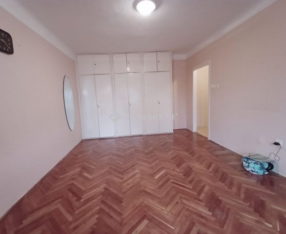 Eladó téglalakás, Budapesten, X. kerületben 43.5 M Ft, 1 szobás