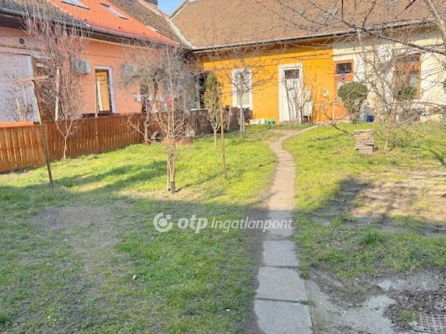 Eladó téglalakás, Budapesten, X. kerületben 22.9 M Ft, 1 szobás