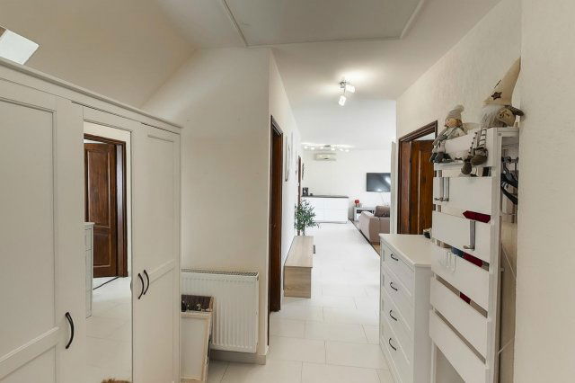 Eladó családi ház, Kecskeméten 125 M Ft, 7 szobás