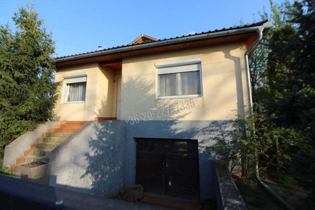 Eladó családi ház, Ráckevén 67.5 M Ft, 4 szobás