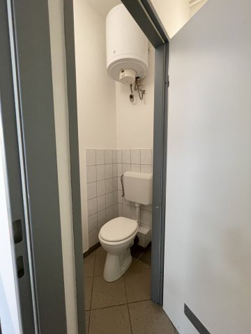 Kiadó ipari ingatlan, Győrött, Rákóczi Ferenc utcában