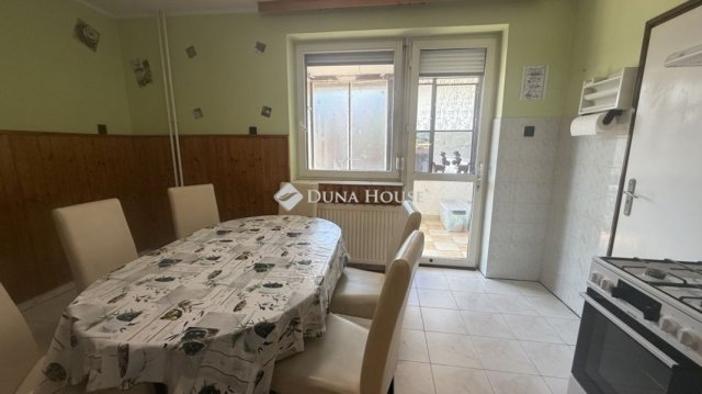 Eladó családi ház, Bükön 87.5 M Ft, 7 szobás