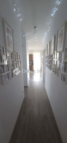 Eladó családi ház, Mogyoródon 117 M Ft, 4 szobás