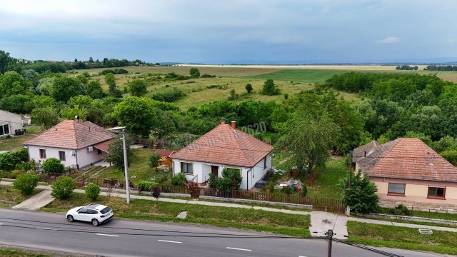 Eladó családi ház, Tereskén 29.99 M Ft, 2 szobás