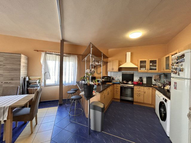 Eladó családi ház, Abonyban 89.9 M Ft, 3 szobás