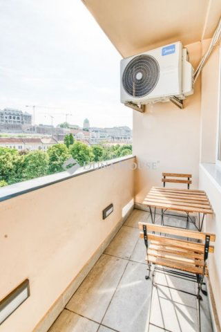 Eladó téglalakás, Budapesten, I. kerületben 124 M Ft, 2 szobás