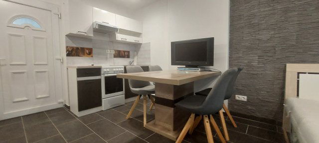 Eladó téglalakás, Dombóváron, Tó utcában 22.5 M Ft