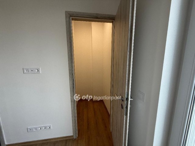 Eladó téglalakás, Budapesten, XIII. kerületben 162.4 M Ft