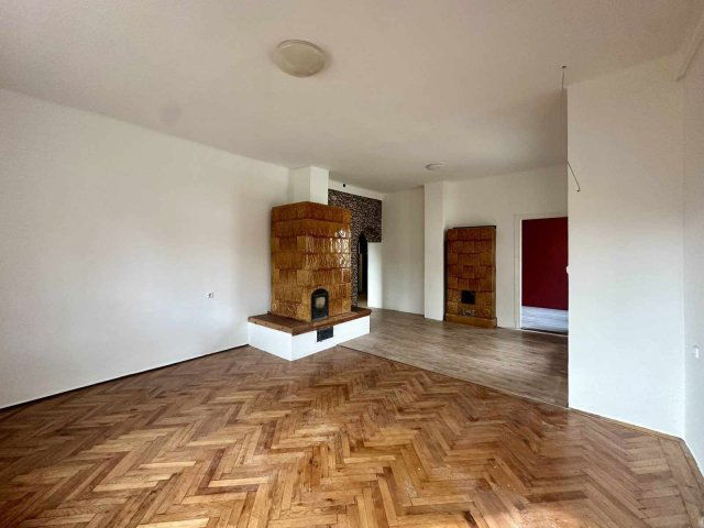Eladó családi ház, Keszthelyen 58.5 M Ft, 3 szobás