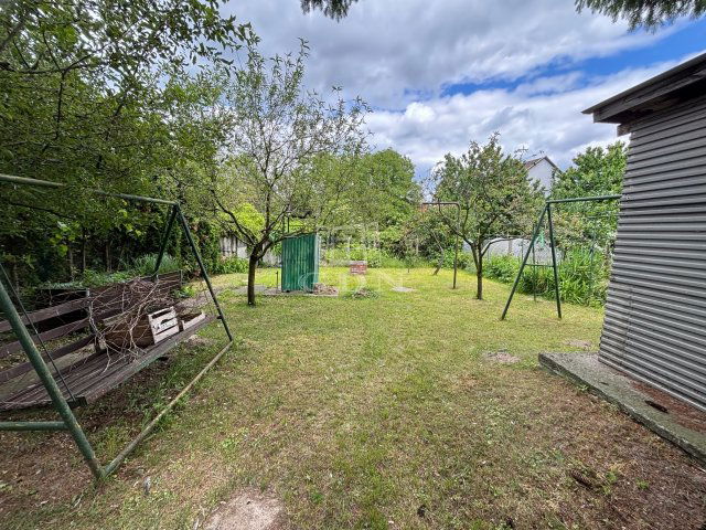 Eladó családi ház, Komáromban 50 M Ft, 3 szobás