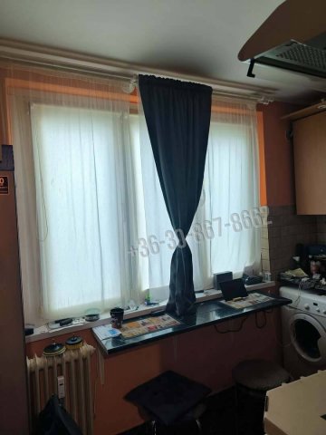 Eladó panellakás, Dunaújvárosban 35 M Ft, 1+1 szobás