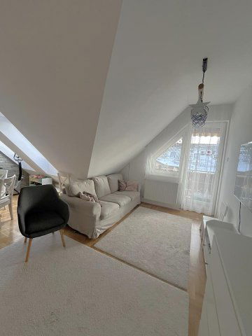 Eladó téglalakás, Budapesten, IV. kerületben, Venetianer utcában