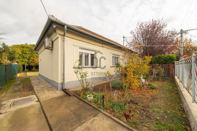 Eladó ikerház, Budapesten, XVIII. kerületben 79.9 M Ft, 4 szobás