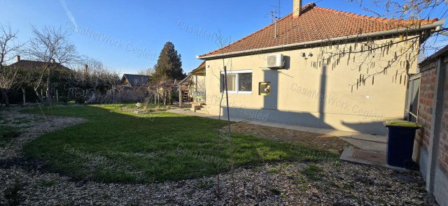 Eladó családi ház, Cegléden 65 M Ft, 3 szobás