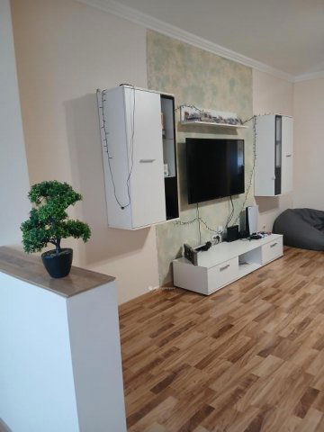 Eladó panellakás, Hajdúszoboszlón 82 M Ft, 3 szobás