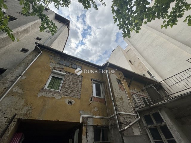 Eladó családi ház, Budapesten, VIII. kerületben 329 M Ft