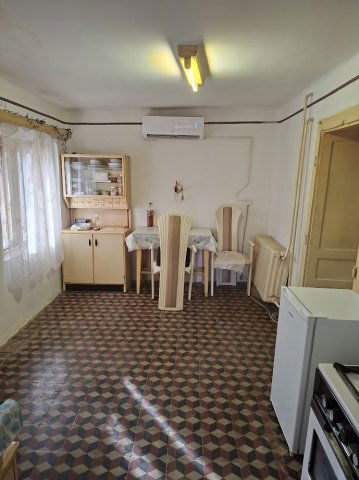 Eladó családi ház, Gyulajon 6 M Ft, 3 szobás