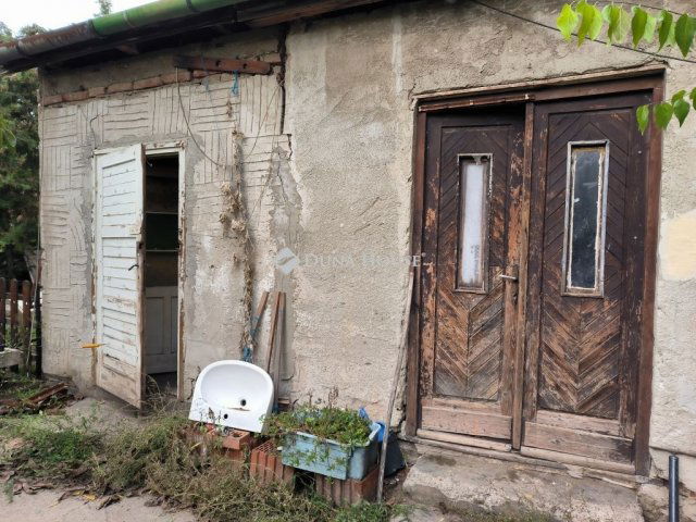 Eladó családi ház, Gödön 47 M Ft, 2 szobás