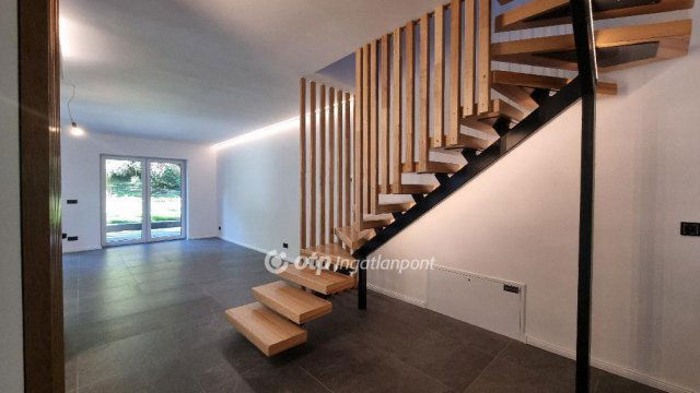 Eladó ikerház, Budapesten, II. kerületben 249 M Ft, 5 szobás