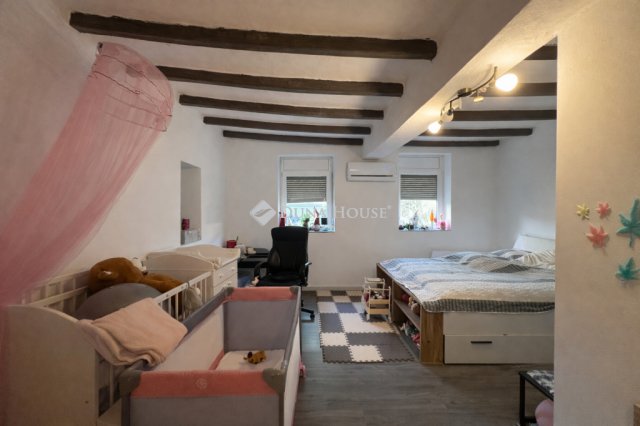 Eladó családi ház, Hódmezővásárhelyen 39.9 M Ft, 4 szobás