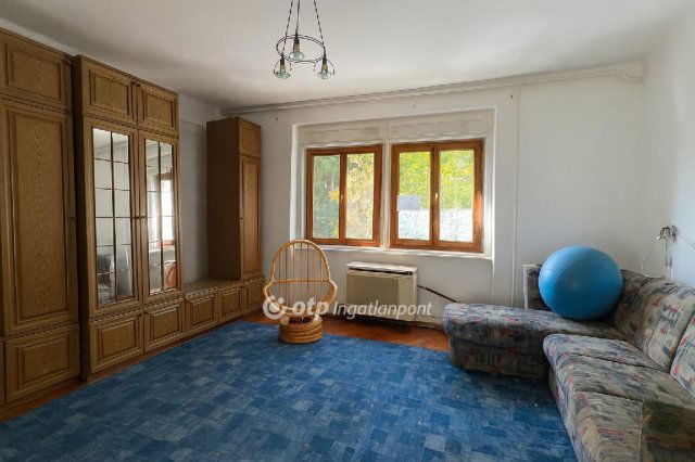 Eladó családi ház, Egerben 64.9 M Ft, 4 szobás