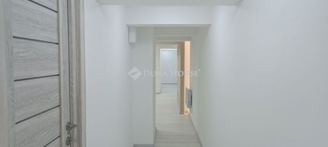 Eladó téglalakás, Budapesten, XIII. kerületben 49.9 M Ft
