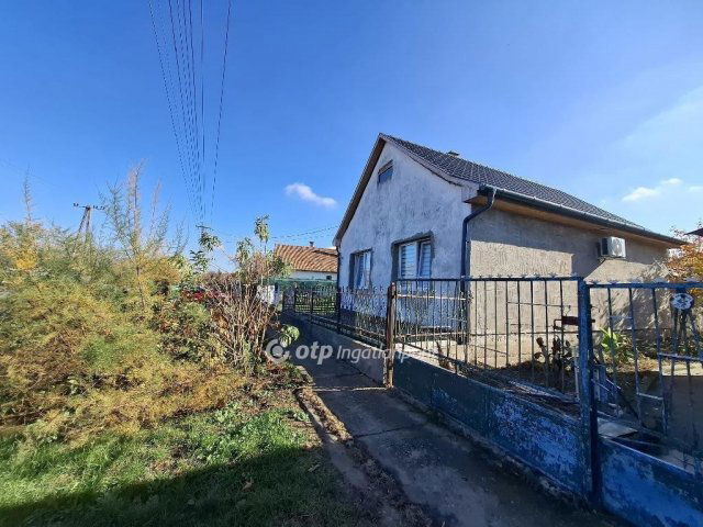 Eladó családi ház, Berettyóújfaluban 20.3 M Ft, 1+1 szobás