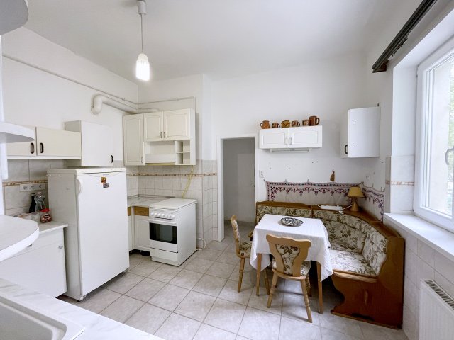 Eladó családi ház, Budapesten, XI. kerületben 175 M Ft, 6 szobás