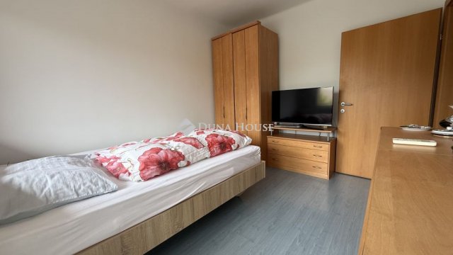 Eladó sorház, Sárváron 84.9 M Ft, 5 szobás