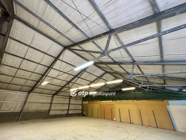 Kiadó ipari ingatlan, Nyíregyházán 235 E Ft / hó