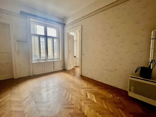 Eladó téglalakás, Budapesten, IX. kerületben, Ferenc körúton