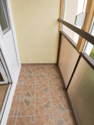 Eladó panellakás, Kaposváron 48.99 M Ft, 2+1 szobás