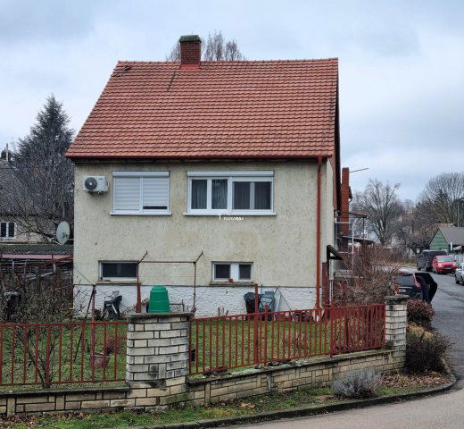 Eladó családi ház, Mosonmagyaróváron 98 M Ft, 3 szobás