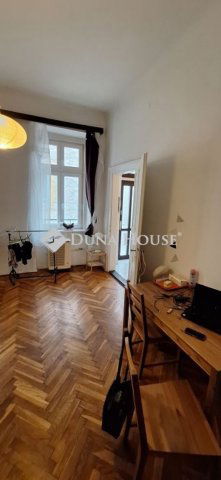 Kiadó téglalakás, albérlet, Budapesten, VII. kerületben