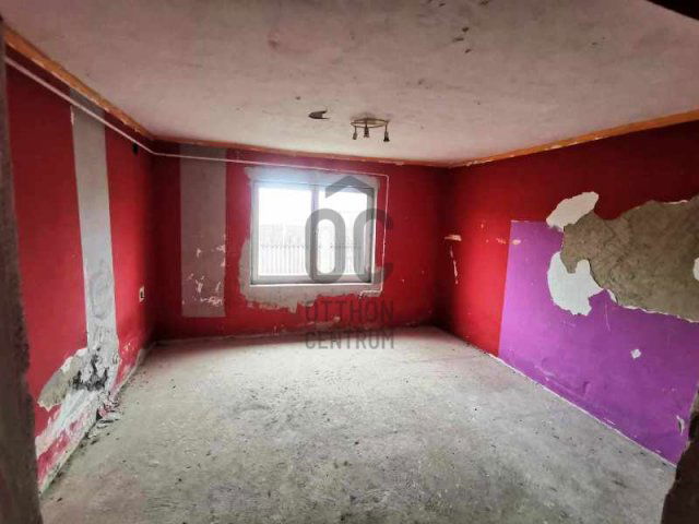 Eladó családi ház, Hajdúszováton 8.7 M Ft, 3 szobás