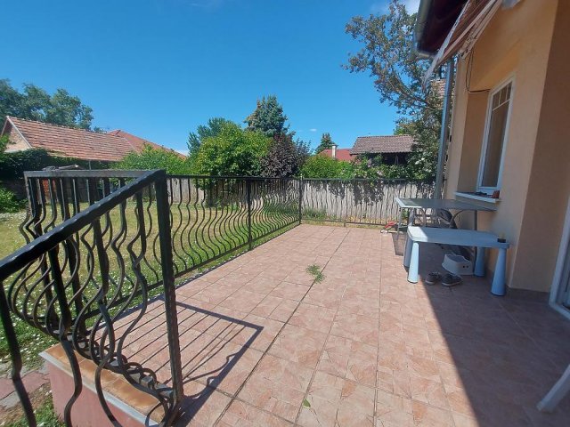 Eladó családi ház, Gödön 139 M Ft, 5 szobás