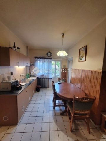 Eladó családi ház, Budapesten, XVIII. kerületben 121.9 M Ft