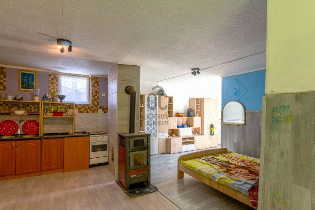 Eladó családi ház, Bakonycsernyén 19.9 M Ft, 1 szobás