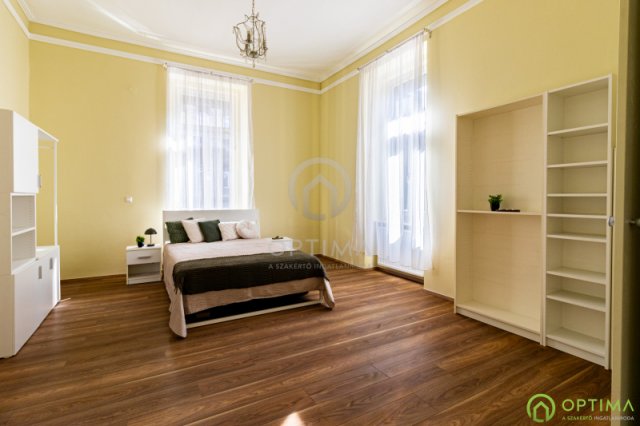 Eladó téglalakás, Budapesten, VII. kerületben 72 M Ft, 2 szobás