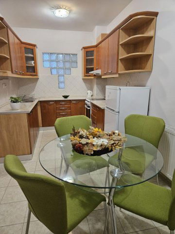 Kiadó téglalakás, albérlet, Debrecenben 250 E Ft / hó, 3 szobás