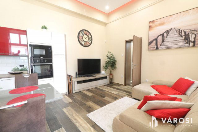 Kiadó téglalakás, albérlet, Szegeden 280 E Ft / hó, 2 szobás