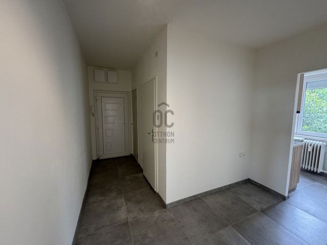 Eladó téglalakás, Szekszárdon, Alisca utcában 44 M Ft, 2 szobás
