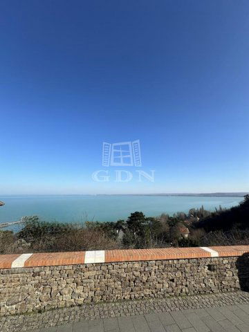 Eladó telek, Tihanyban 450 M Ft / költözzbe.hu