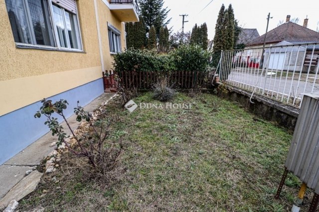 Eladó ikerház, Gödön 90 M Ft, 3 szobás / költözzbe.hu