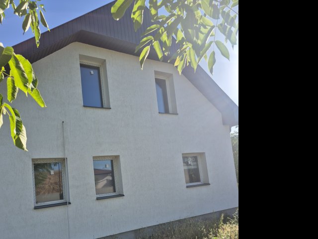 Eladó családi ház, Délegyházán 68.8 M Ft, 6 szobás