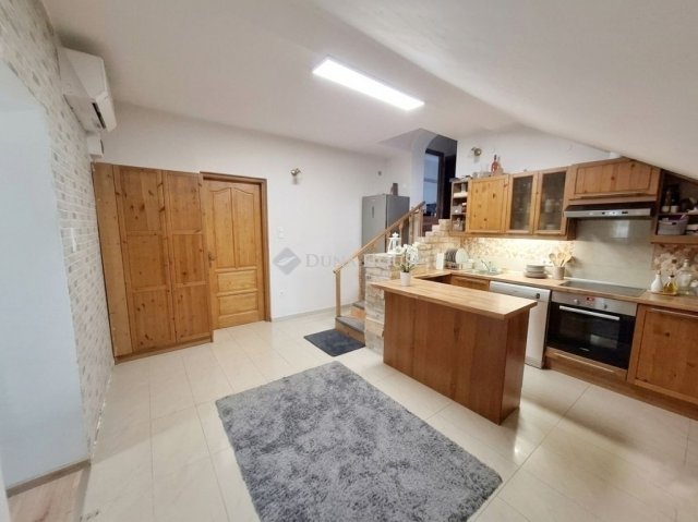 Eladó téglalakás, Fóton 82 M Ft, 3 szobás