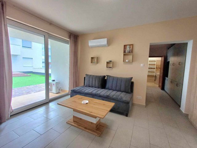 Kiadó téglalakás, albérlet, Debrecenben 380 E Ft / hó, 3 szobás