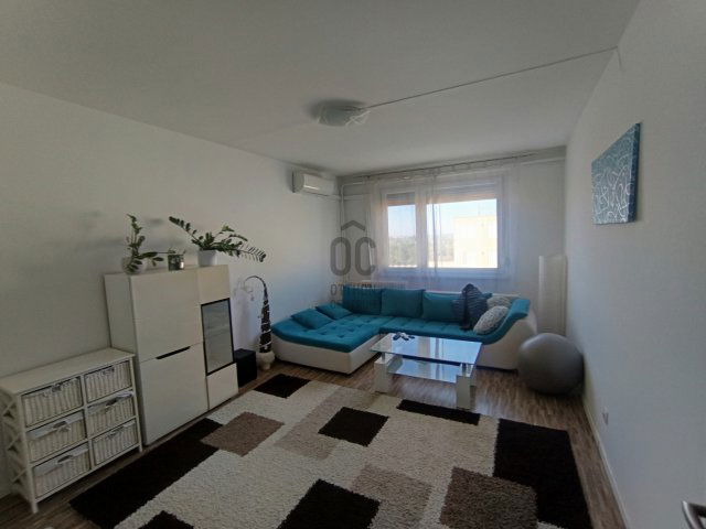 Eladó panellakás, Debrecenben, Sinai Miklós utcában 54.99 M Ft