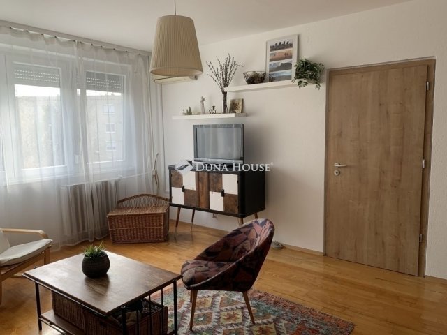 Eladó panellakás, Budapesten, XVI. kerületben 71 M Ft, 2 szobás